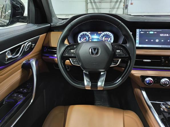 Changan CS95 I Рестайлинг 2 с пробегом 2023 года, цена 2 790 000 рублей, 20473 км, внедорожник, Автокод Объявления