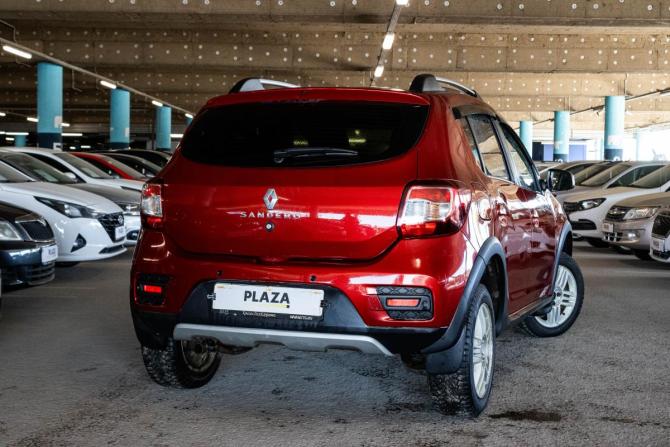Renault Sandero II Рестайлинг с пробегом 2019 года, цена 1 105 000 рублей, 92257 км, хэтчбек, Автокод Объявления