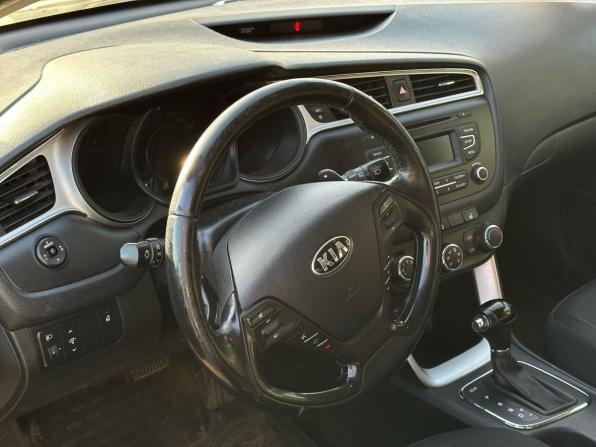 Kia Ceed II Рестайлинг с пробегом 2017 года, цена 1 149 000 рублей, 167521 км, универсал, Автокод Объявления