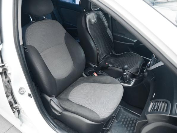 Hyundai Solaris I с пробегом 2013 года, цена 739 000 рублей, 264610 км, седан, Автокод Объявления