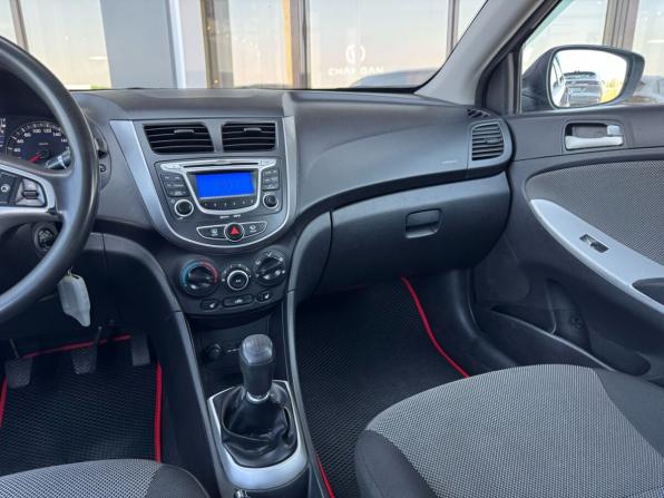 Hyundai Solaris I с пробегом 2011 года, цена 499 000 рублей, 294305 км, седан, Автокод Объявления