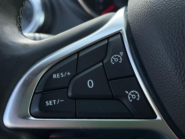 Renault Kaptur I Рестайлинг с пробегом 2021 года, цена 1 720 000 рублей, 45130 км, внедорожник, Автокод Объявления