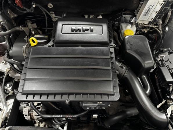 Volkswagen Polo V Рестайлинг с пробегом 2016 года, цена 999 000 рублей, 164133 км, седан, Автокод Объявления