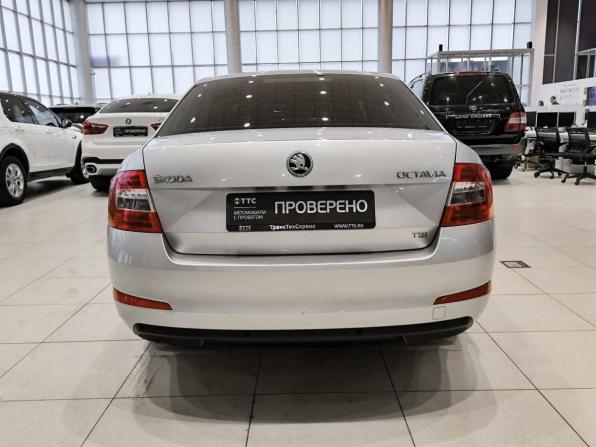 Skoda Octavia III (A7) с пробегом 2013 года, цена 950 000 рублей, 218000 км, лифтбек, Автокод Объявления