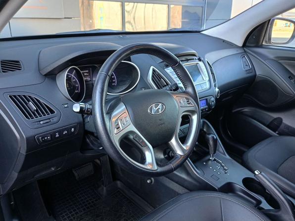 Hyundai ix35 I с пробегом 2012 года, цена 1 499 000 рублей, 102850 км, внедорожник, Автокод Объявления