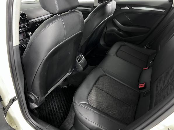 Audi A3 III (8V) с пробегом 2013 года, цена 1 390 000 рублей, 149019 км, седан, Автокод Объявления