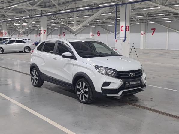 Lada (ВАЗ) XRAY I с пробегом 2018 года, цена 699 000 рублей, 218960 км, хэтчбек, Автокод Объявления