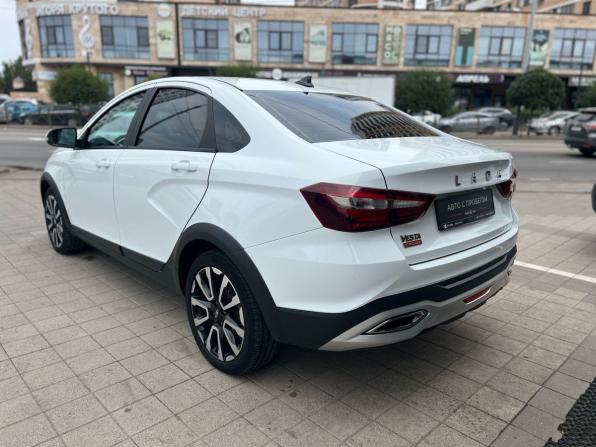 Lada (ВАЗ) Vesta I Рестайлинг (NG) с пробегом 2024 года, цена 1 350 000 рублей, 47246 км, седан, Автокод Объявления