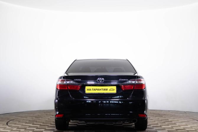 Toyota Camry VII (XV50) Рестайлинг с пробегом 2015 года, цена 1 799 000 рублей, 209075 км, седан, Автокод Объявления