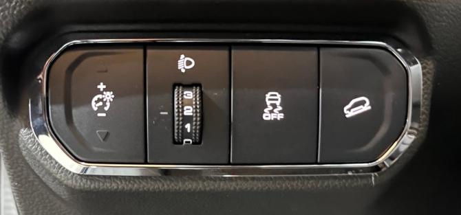 Haval Jolion I Рестайлинг 2 с пробегом 2026 года, цена 2 320 000 рублей, 3810 км, внедорожник, Автокод Объявления