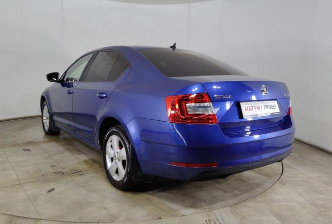 Skoda Octavia III (A7) Рестайлинг с пробегом 2018 года, цена 1 650 000 рублей, 117000 км, лифтбек, Автокод Объявления
