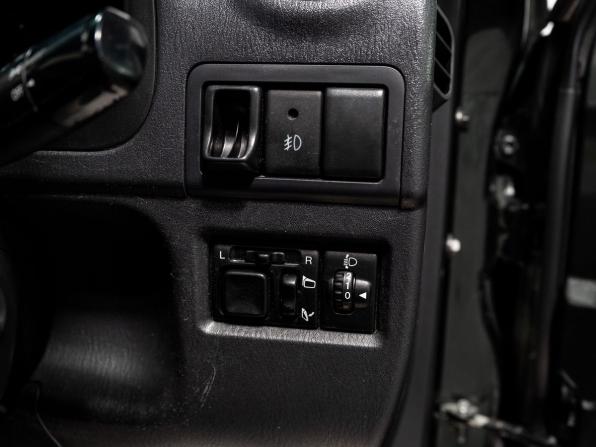 Suzuki Jimny III Рестайлинг 2 с пробегом 2016 года, цена 1 070 000 рублей, 109960 км, внедорожник, Автокод Объявления