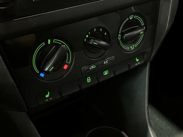 Skoda Rapid I Рестайлинг с пробегом 2018 года, цена 1 130 000 рублей, 130000 км, лифтбек, Автокод Объявления