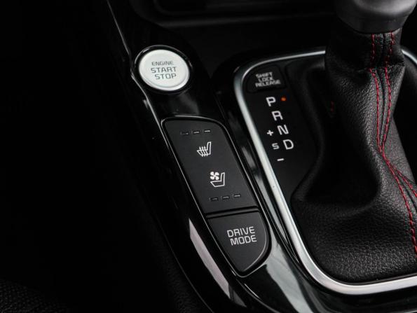 Kia Soul III Рестайлинг с пробегом 2023 года, цена 2 790 000 рублей, 19871 км, хэтчбек, Автокод Объявления