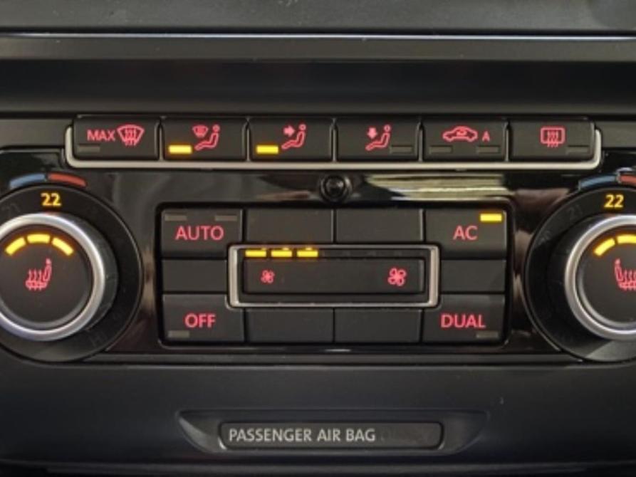 Volkswagen Jetta VI Курск  - изображение 12