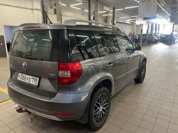 Skoda Yeti I Рестайлинг с пробегом 2015 года, цена 950 000 рублей, 268791 км, внедорожник, Автокод Объявления