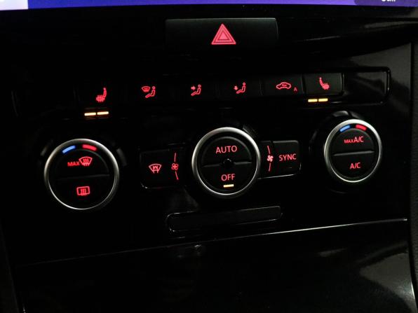 Volkswagen Passat B7 с пробегом 2012 года, цена 1 099 000 рублей, 224603 км, седан, Автокод Объявления