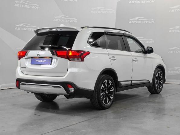 Mitsubishi Outlander III Рестайлинг 3 с пробегом 2021 года, цена 2 250 000 рублей, 51097 км, внедорожник, Автокод Объявления