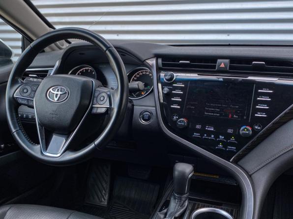Toyota Camry VIII (XV70) с пробегом 2018 года, цена 2 598 000 рублей, 76000 км, седан, Автокод Объявления
