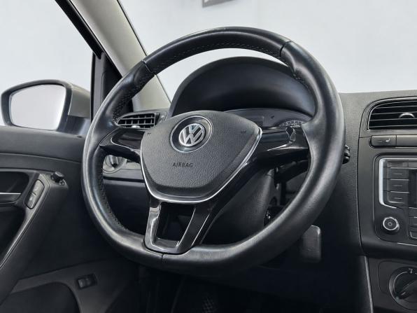 Volkswagen Polo V Рестайлинг с пробегом 2018 года, цена 1 100 000 рублей, 116817 км, седан, Автокод Объявления