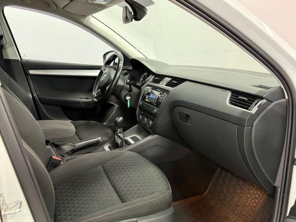 Skoda Octavia III (A7) с пробегом 2016 года, цена 1 310 000 рублей, 233525 км, лифтбек, Автокод Объявления