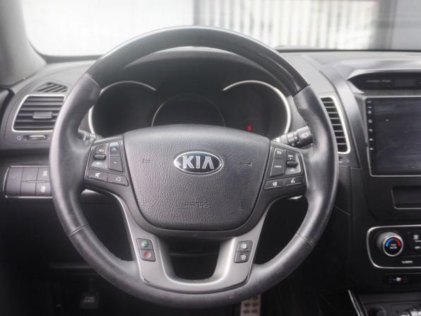 Kia Sorento II Рестайлинг с пробегом 2015 года, цена 1 713 000 рублей, 208000 км, внедорожник, Автокод Объявления