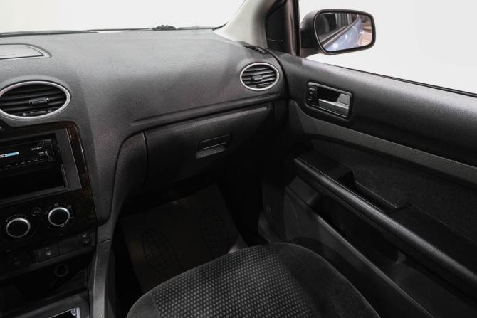 Ford Focus II с пробегом 2006 года, цена 319 000 рублей, 287000 км, седан, Автокод Объявления