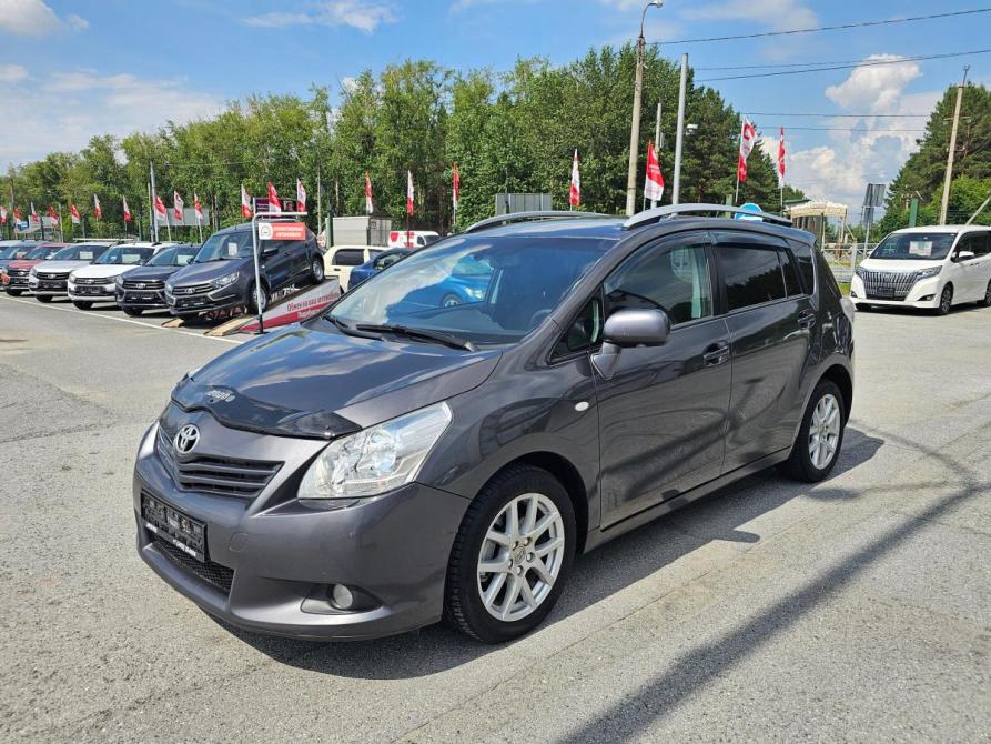 Toyota Verso I Тюмень  - изображение 3