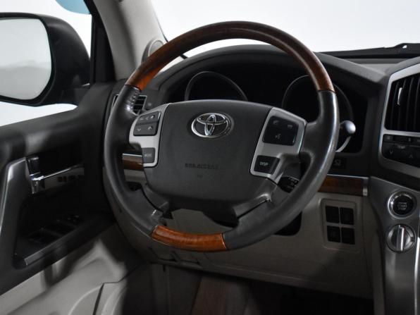Toyota Land Cruiser 200 Series Рестайлинг 1 с пробегом 2012 года, цена 3 049 000 рублей, 317237 км, внедорожник, Автокод Объявления