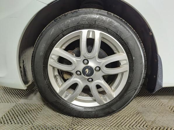 Hyundai Solaris I с пробегом 2014 года, цена 820 000 рублей, 158374 км, хэтчбек, Автокод Объявления