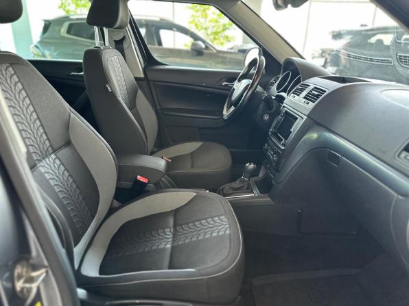 Skoda Yeti I Рестайлинг с пробегом 2018 года, цена 1 370 000 рублей, 124000 км, внедорожник, Автокод Объявления