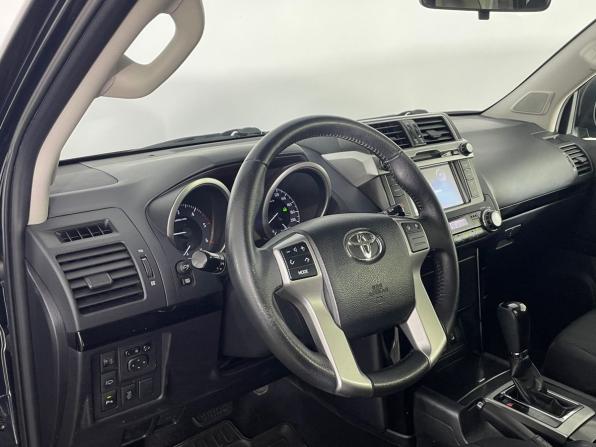 Toyota Land Cruiser Prado 150 Series Рестайлинг 1 с пробегом 2016 года, цена 3 415 000 рублей, 180854 км, внедорожник, Автокод Объявления