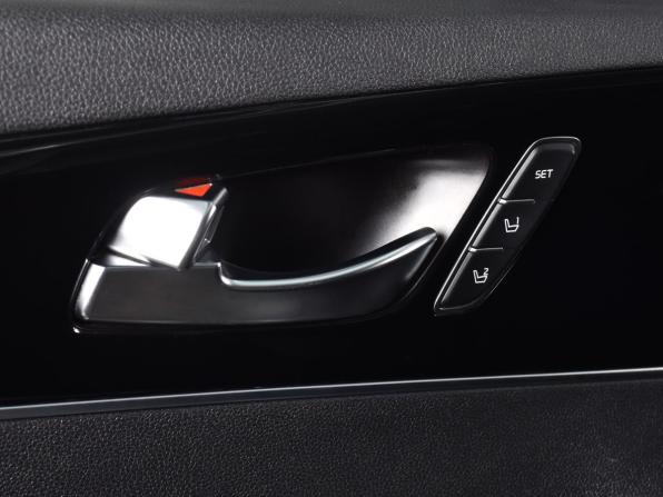 Kia Sorento III Prime Рестайлинг с пробегом 2018 года, цена 2 799 999 рублей, 120798 км, внедорожник, Автокод Объявления
