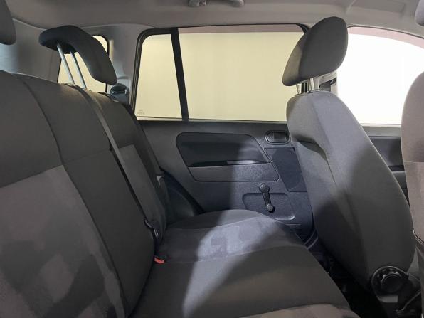 Ford Fusion I Рестайлинг с пробегом 2006 года, цена 369 999 рублей, 283337 км, хэтчбек, Автокод Объявления