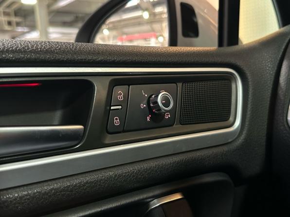 Volkswagen Touareg II с пробегом 2014 года, цена 2 299 900 рублей, 280500 км, внедорожник, Автокод Объявления