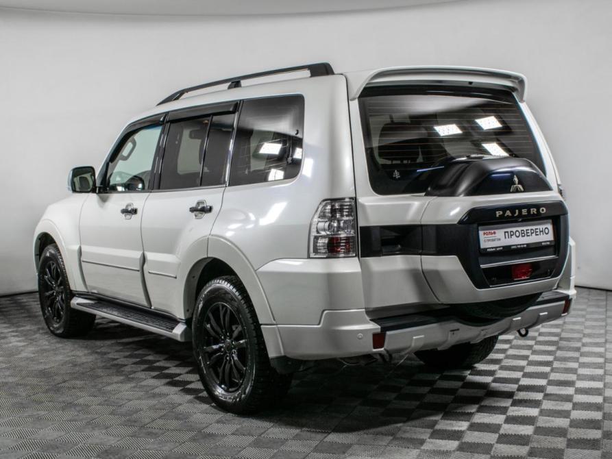 Mitsubishi Pajero IV Рестайлинг 2 Москва  - изображение 7