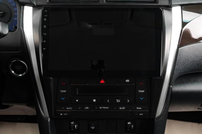Toyota Camry VII (XV50) Рестайлинг с пробегом 2016 года, цена 1 999 000 рублей, 220000 км, седан, Автокод Объявления