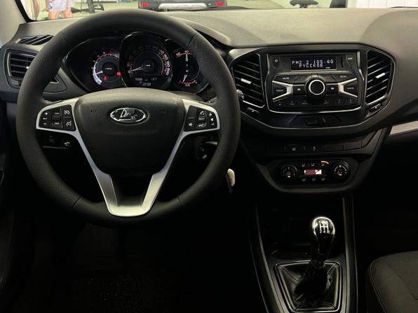 Lada (ВАЗ) Vesta I с пробегом 2018 года, цена 867 000 рублей, 74562 км, седан, Автокод Объявления