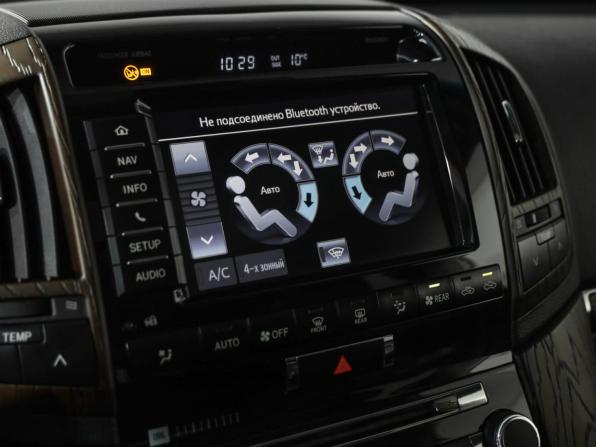 Toyota Land Cruiser 200 Series Рестайлинг 1 с пробегом 2014 года, цена 2 749 000 рублей, 579639 км, внедорожник, Автокод Объявления