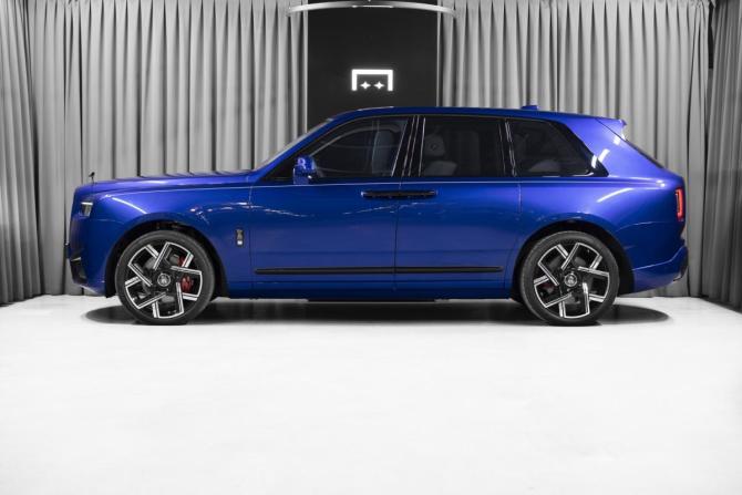 Новый Rolls-Royce Cullinan I Рестайлинг 2025 года, цена 78 781 600 рублей, внедорожник, Автокод Объявления