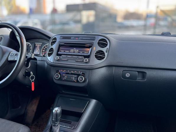 Volkswagen Tiguan I Рестайлинг с пробегом 2012 года, цена 1 629 000 рублей, 120773 км, внедорожник, Автокод Объявления