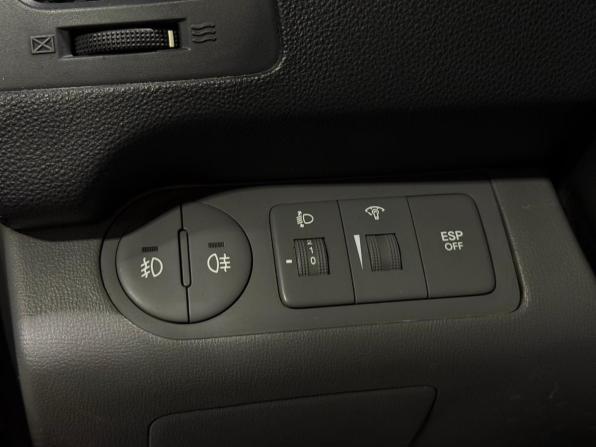 Hyundai H-1 II с пробегом 2012 года, цена 1 400 000 рублей, 200928 км, минивэн, Автокод Объявления