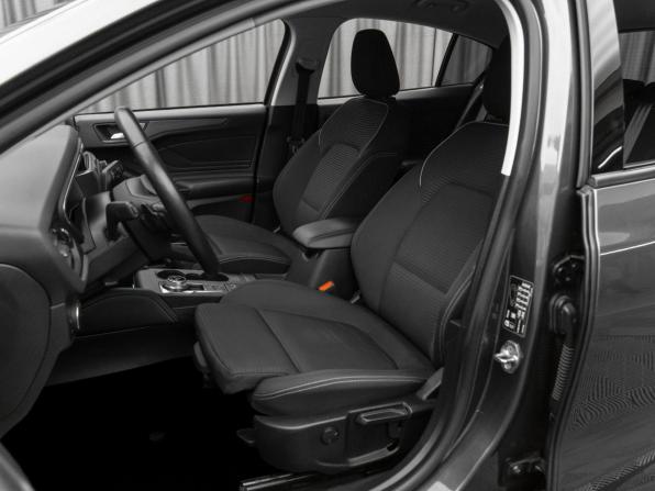 Ford Focus IV с пробегом 2019 года, цена 1 430 000 рублей, 200299 км, хэтчбек, Автокод Объявления