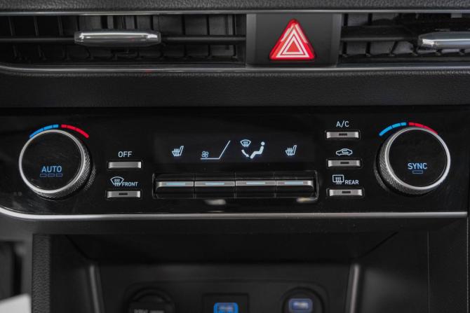 Hyundai Sonata VIII (DN8) с пробегом 2022 года, цена 2 629 000 рублей, 60400 км, седан, Автокод Объявления