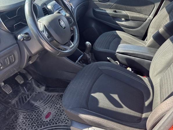 Renault Kaptur I с пробегом 2016 года, цена 1 297 000 рублей, 140000 км, внедорожник, Автокод Объявления