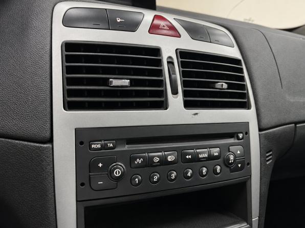 Peugeot 307 I с пробегом 2004 года, цена 229 000 рублей, 270000 км, хэтчбек, Автокод Объявления