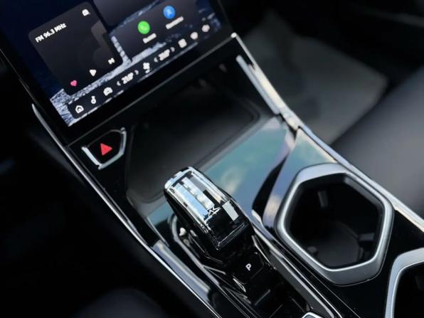 Geely Atlas II с пробегом 2024 года, цена 2 669 000 рублей, 42392 км, внедорожник, Автокод Объявления
