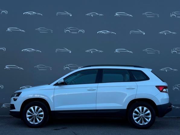 Skoda Karoq I с пробегом 2022 года, цена 2 663 900 рублей, 50276 км, внедорожник, Автокод Объявления