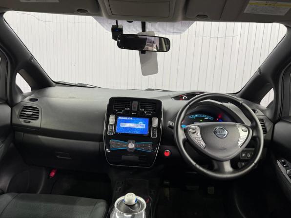 Nissan Leaf I (ZE0/AZE0) с пробегом 2014 года, цена 847 000 рублей, 176932 км, хэтчбек, Автокод Объявления