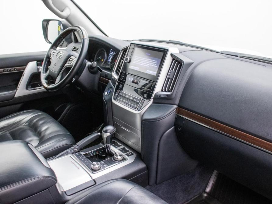 Toyota Land Cruiser 200 Series Рестайлинг 2 Москва  - изображение 8